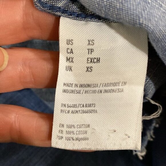 American Eagle Denim Shirt - Picture 14 of 16